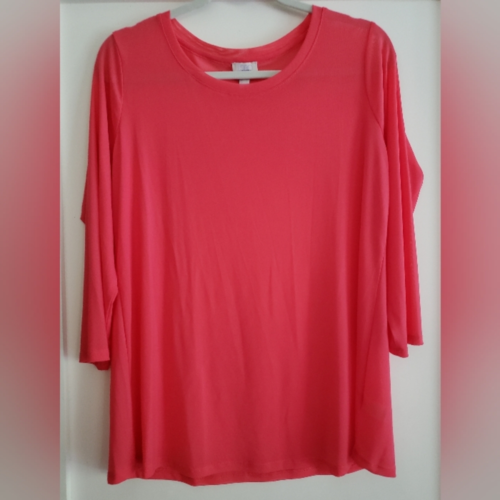 Logo Layers Mesh Top, Size M, never used